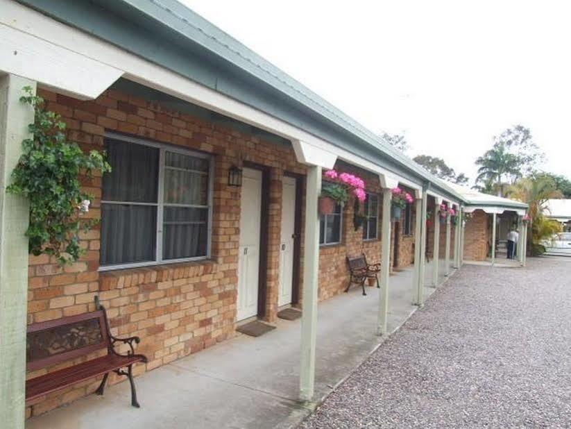 Pacific Paradise Airport Motel Exterior photo